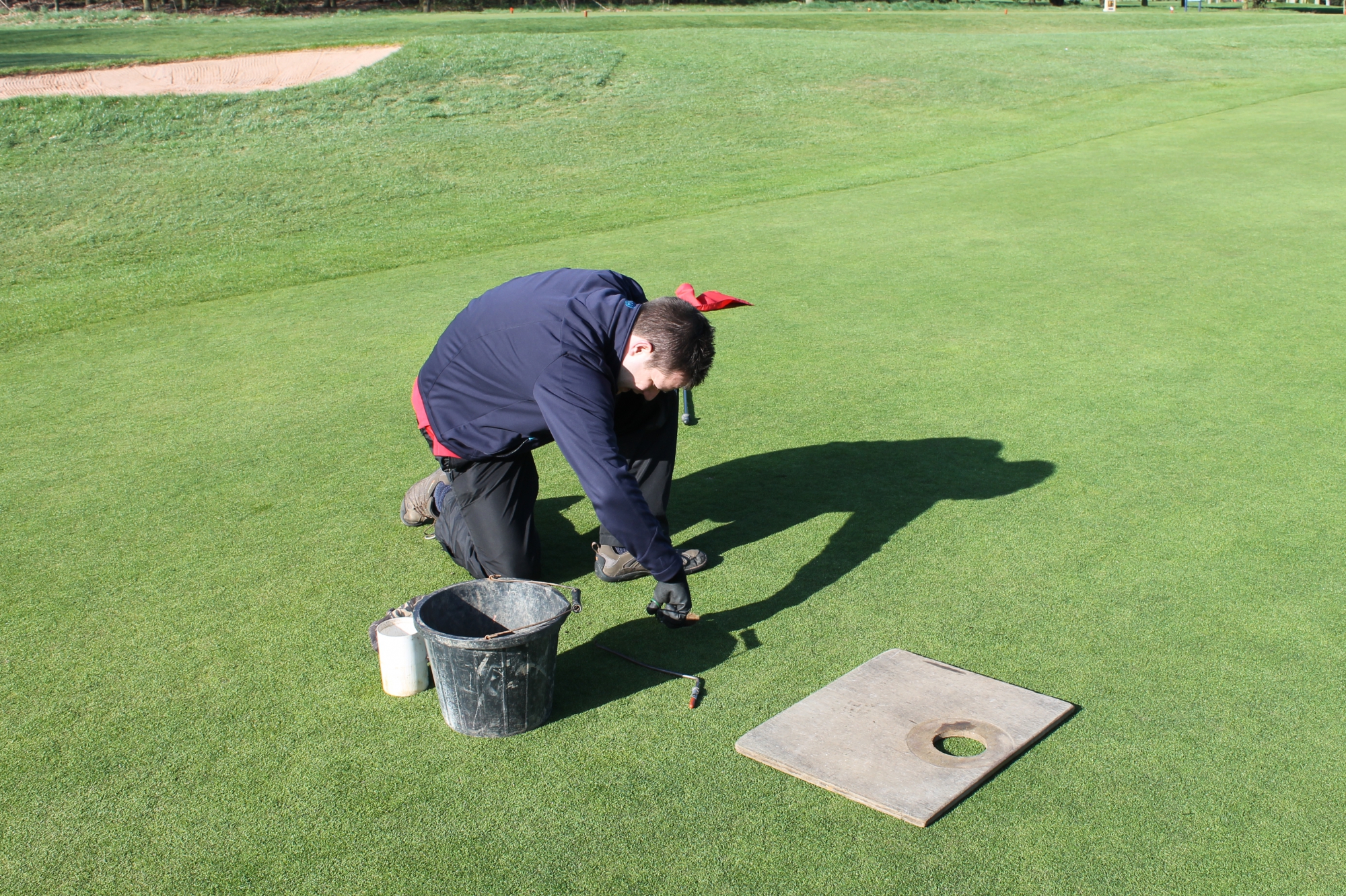 A fully trained, qualified Golf Course Greenkeeper must be competent in